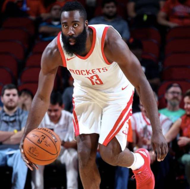 法国男篮血洗火箭，萨博尼斯完成帽子戏法