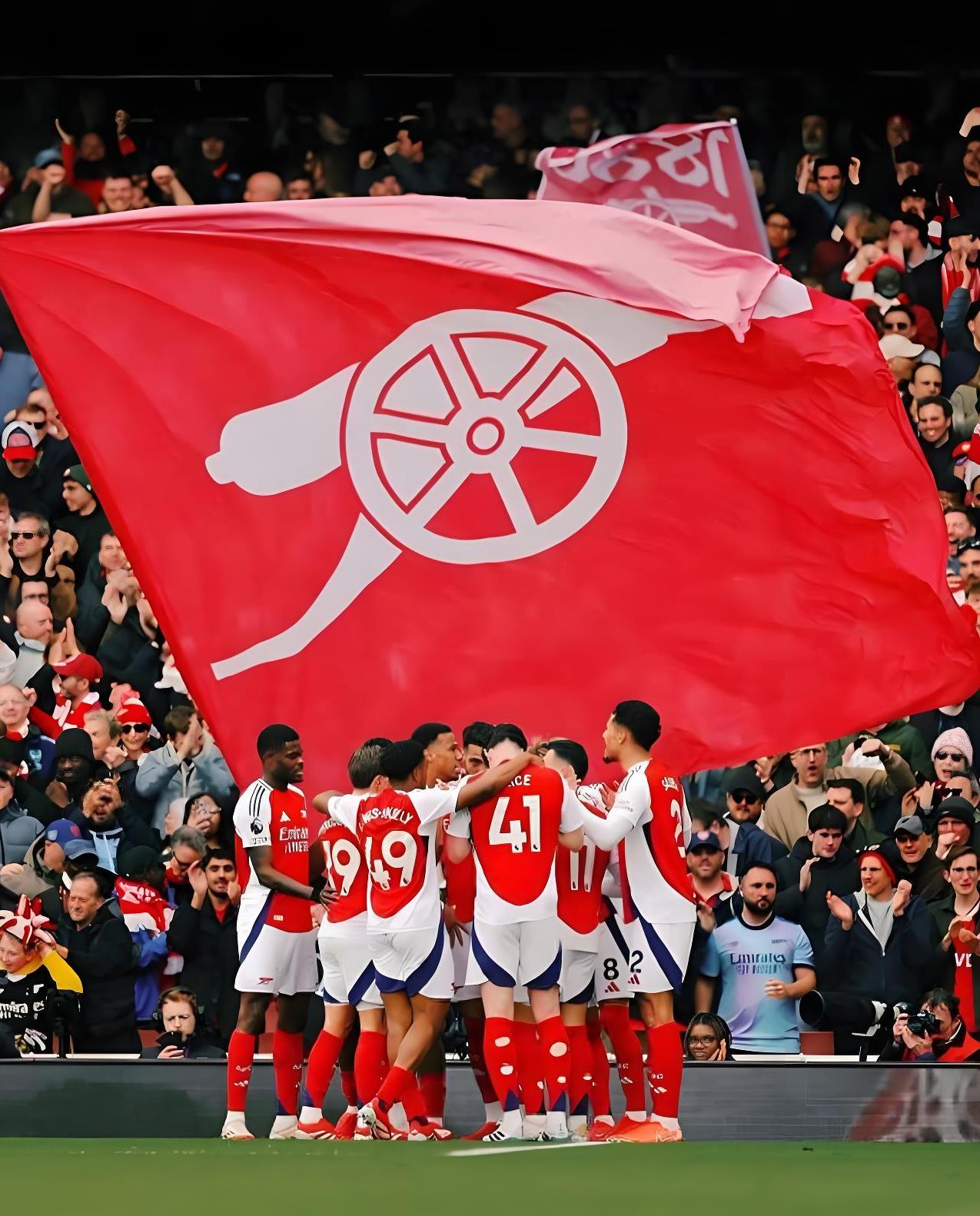 关于阿森纳输给摩纳哥，欧冠梦碎在脚下的信息