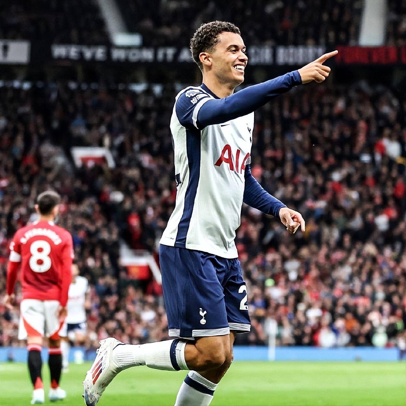 包含曼联球员心态平稳，不畏对手压力的词条